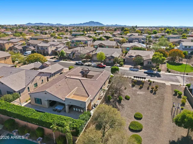 $999,000 | 938 East Parkview Drive, Gilbert, AZ 85295