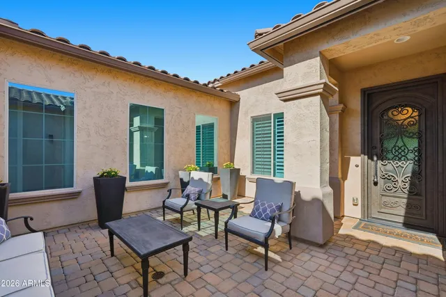 $999,000 | 938 East Parkview Drive, Gilbert, AZ 85295