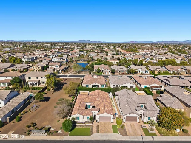 $999,000 | 938 East Parkview Drive, Gilbert, AZ 85295