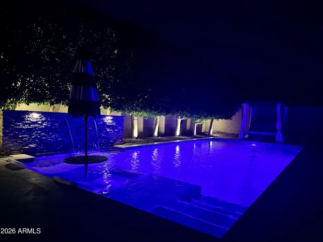 $999,000 | 938 East Parkview Drive, Gilbert, AZ 85295