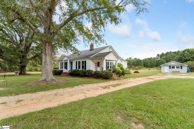 $415,000 | 7302 Highway 76, Laurens, SC 29360