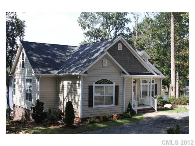 589 Shamrock Road New London, NC 28127 - Photo 3 of 7 Gallery Image 3