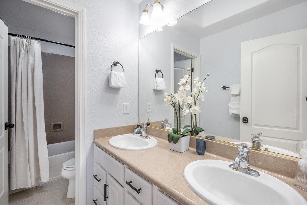 1120 Violet Way Gilroy, CA 95020 - Photo 28 of 39 a bathroom with a sink and a mirror