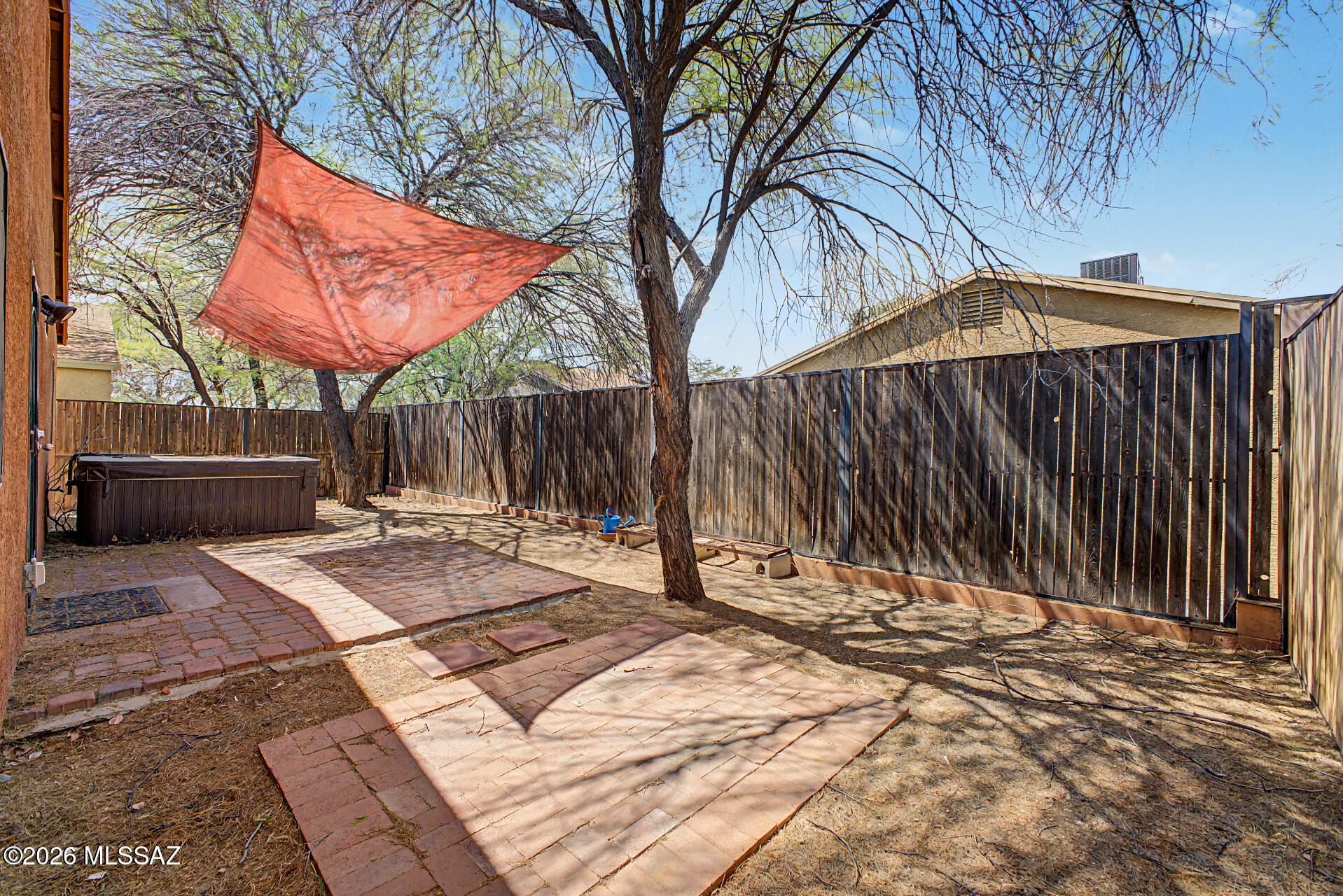 409 East Geronimo Bluff Loop Tucson, AZ 85705 - Photo 32 of 37
