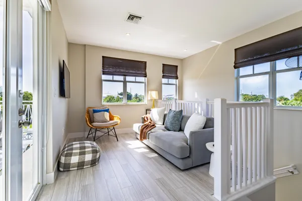 $2,900,000 | 19 West Playa Largo Boulevard, Key Largo, FL 33037