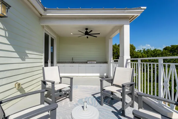 $2,900,000 | 19 West Playa Largo Boulevard, Key Largo, FL 33037