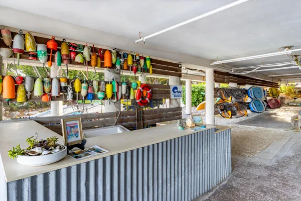 $2,900,000 | 19 West Playa Largo Boulevard, Key Largo, FL 33037