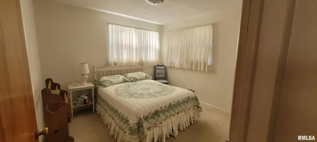 $141,500 | 3221 Peach Street, Mount Vernon, IL 62864