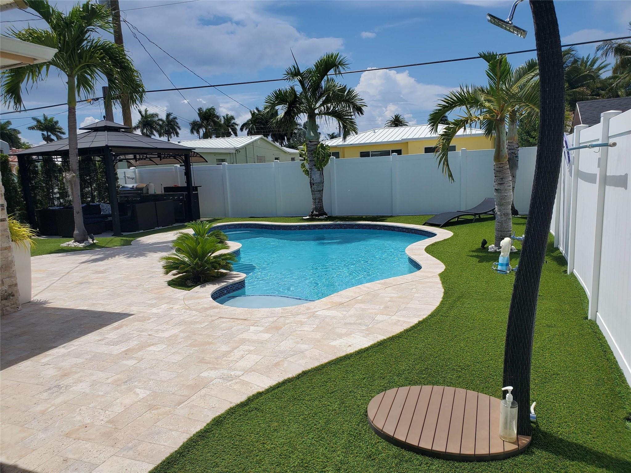 330 Southeast 3rd Street Dania Beach, FL 33004 - Photo 27 of 49 Photo 27
