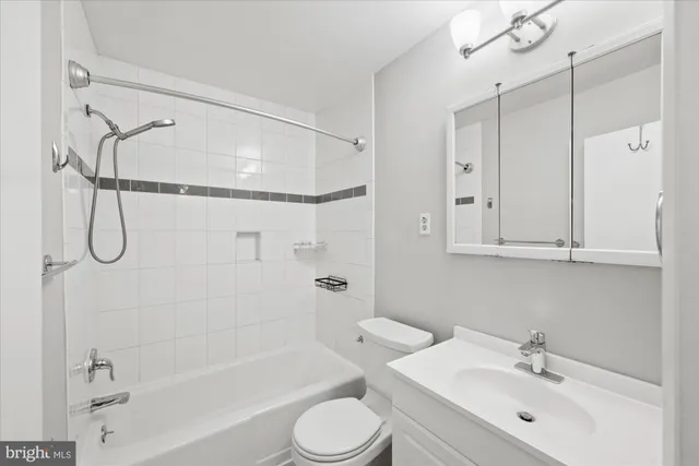 $299,000 | 10624 Montrose Avenue, Unit M 103, Bethesda, MD 20814