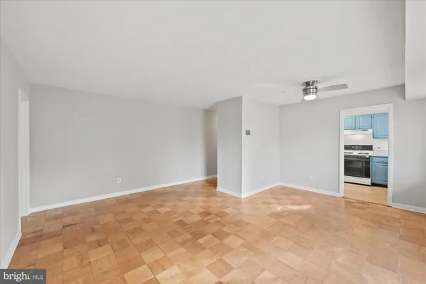 a view of a big room with closet and cabinet