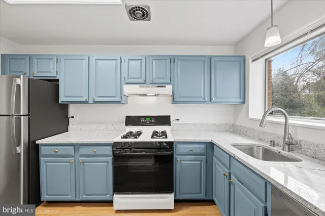 $299,000 | 10624 Montrose Avenue, Unit M 103, Bethesda, MD 20814