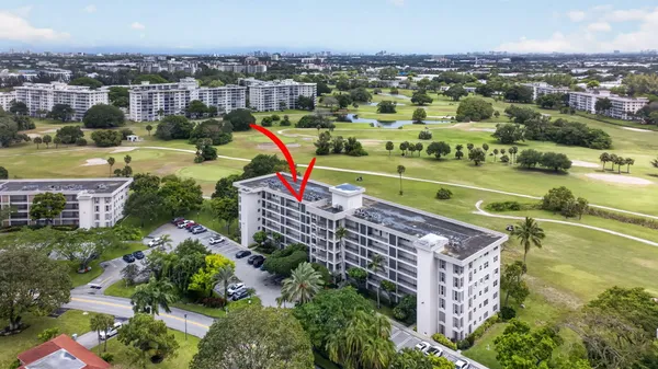 $230,000 | 2950 North Palm Aire Drive, Unit 606, Pompano Beach, FL 33069