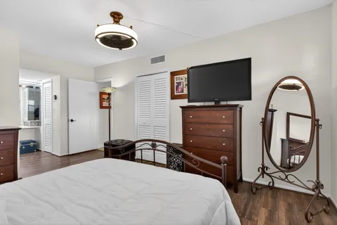 $220,000 | 2950 North Palm Aire Drive, Unit 606, Pompano Beach, FL 33069