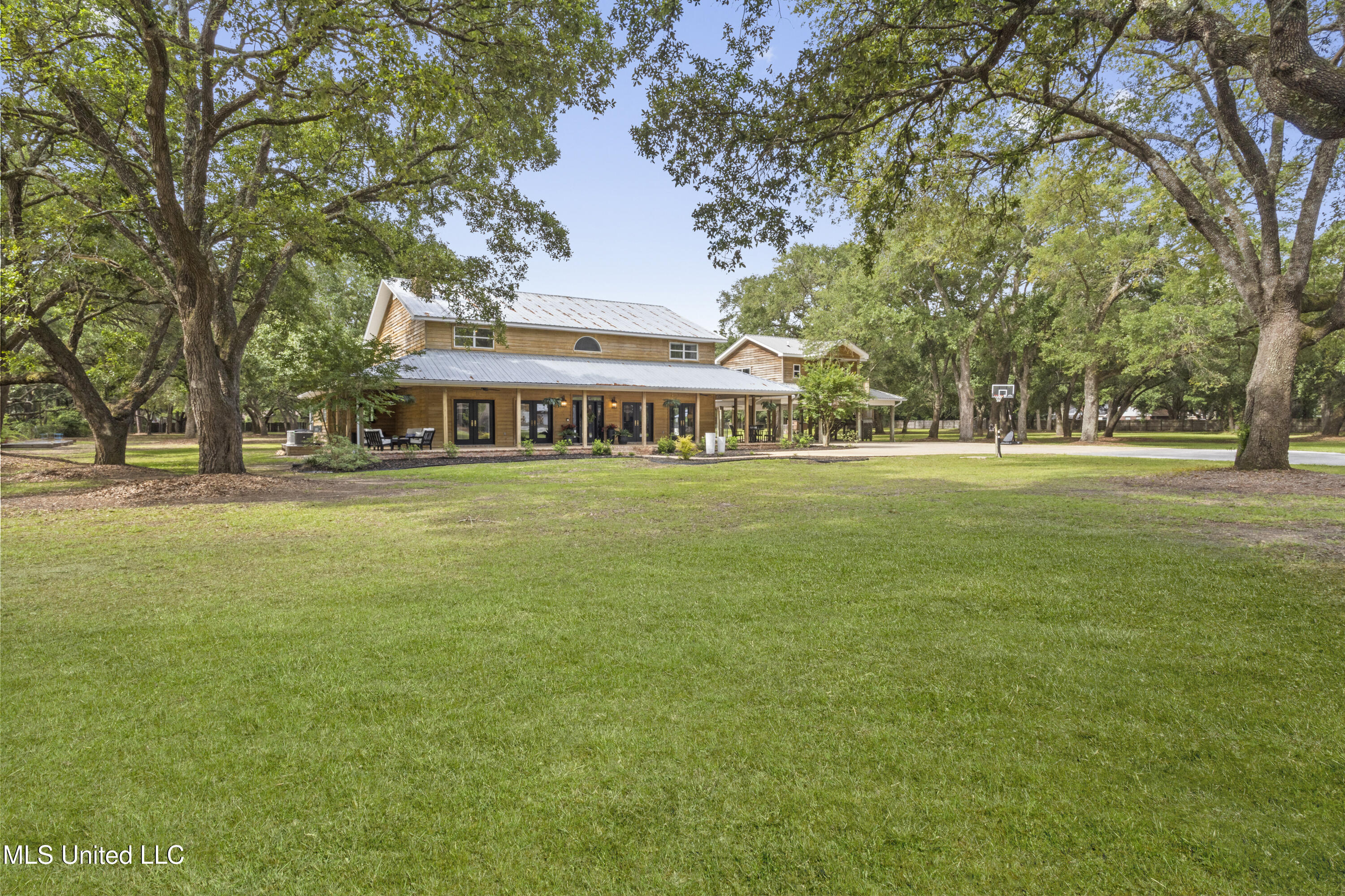 1625 Noble Road Ocean Springs, MS 39564 - Photo 1 of 95 103