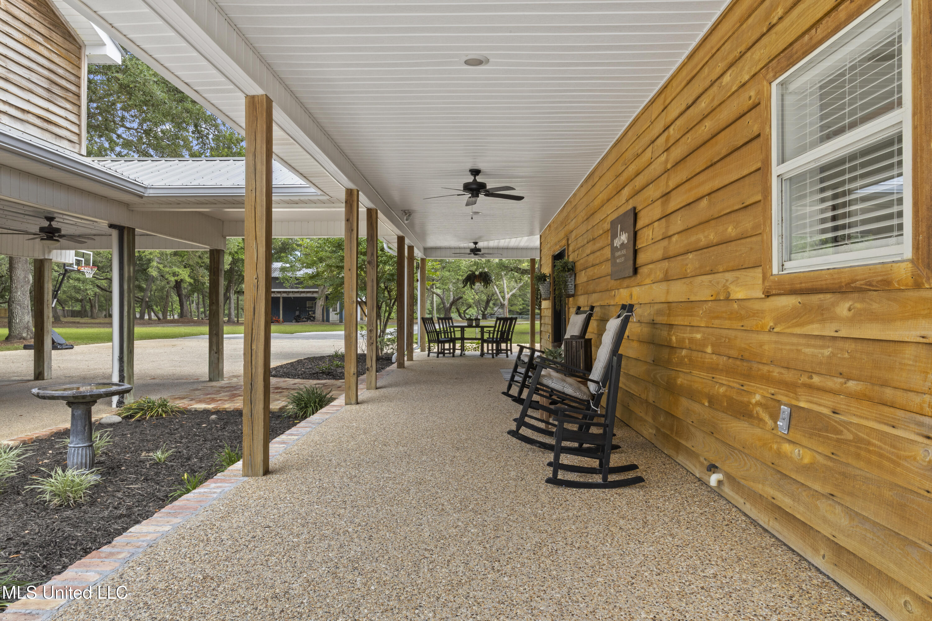 1625 Noble Road Ocean Springs, MS 39564 - Photo 16 of 95 047
