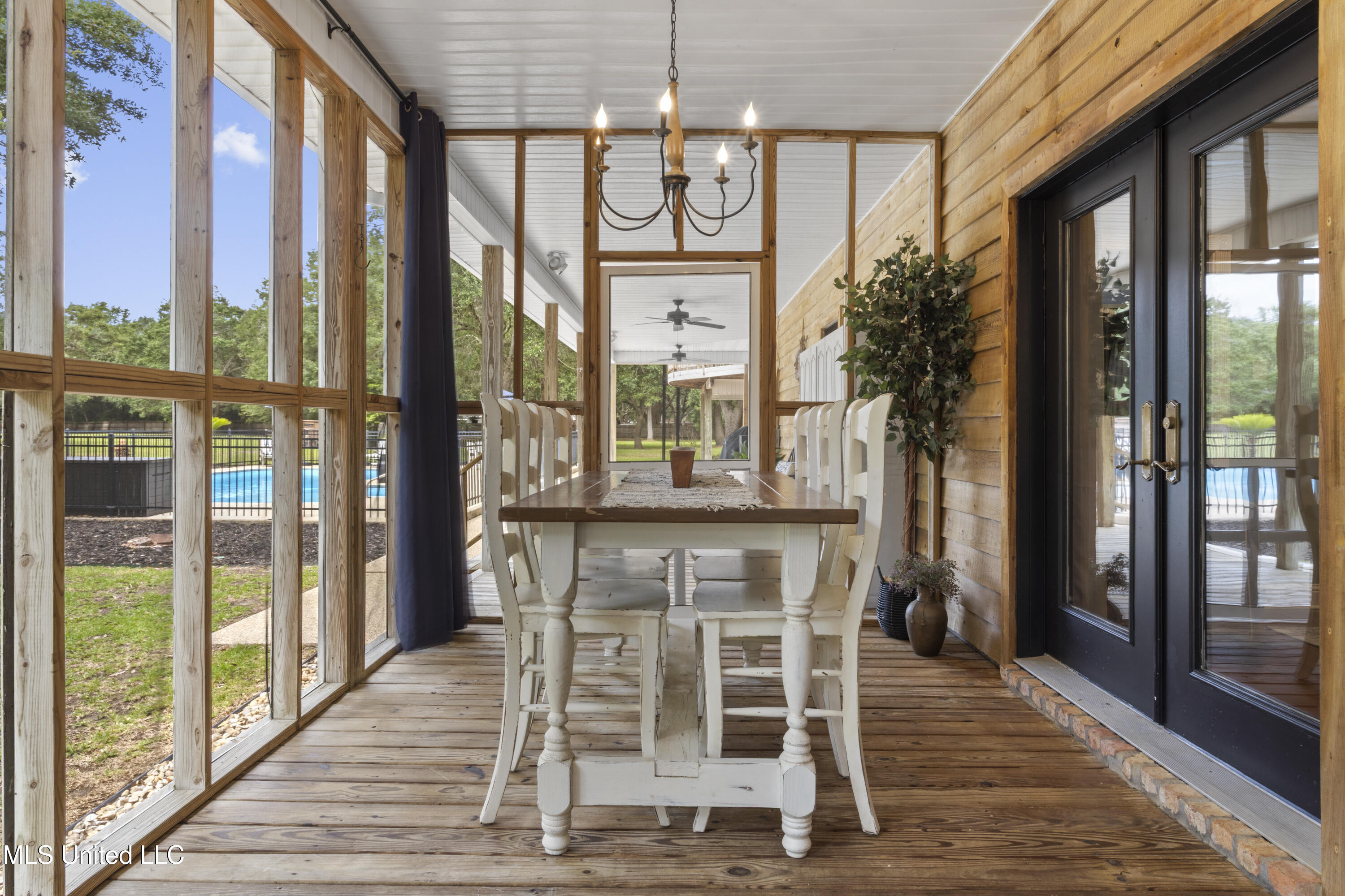 1625 Noble Road Ocean Springs, MS 39564 - Photo 47 of 95 050