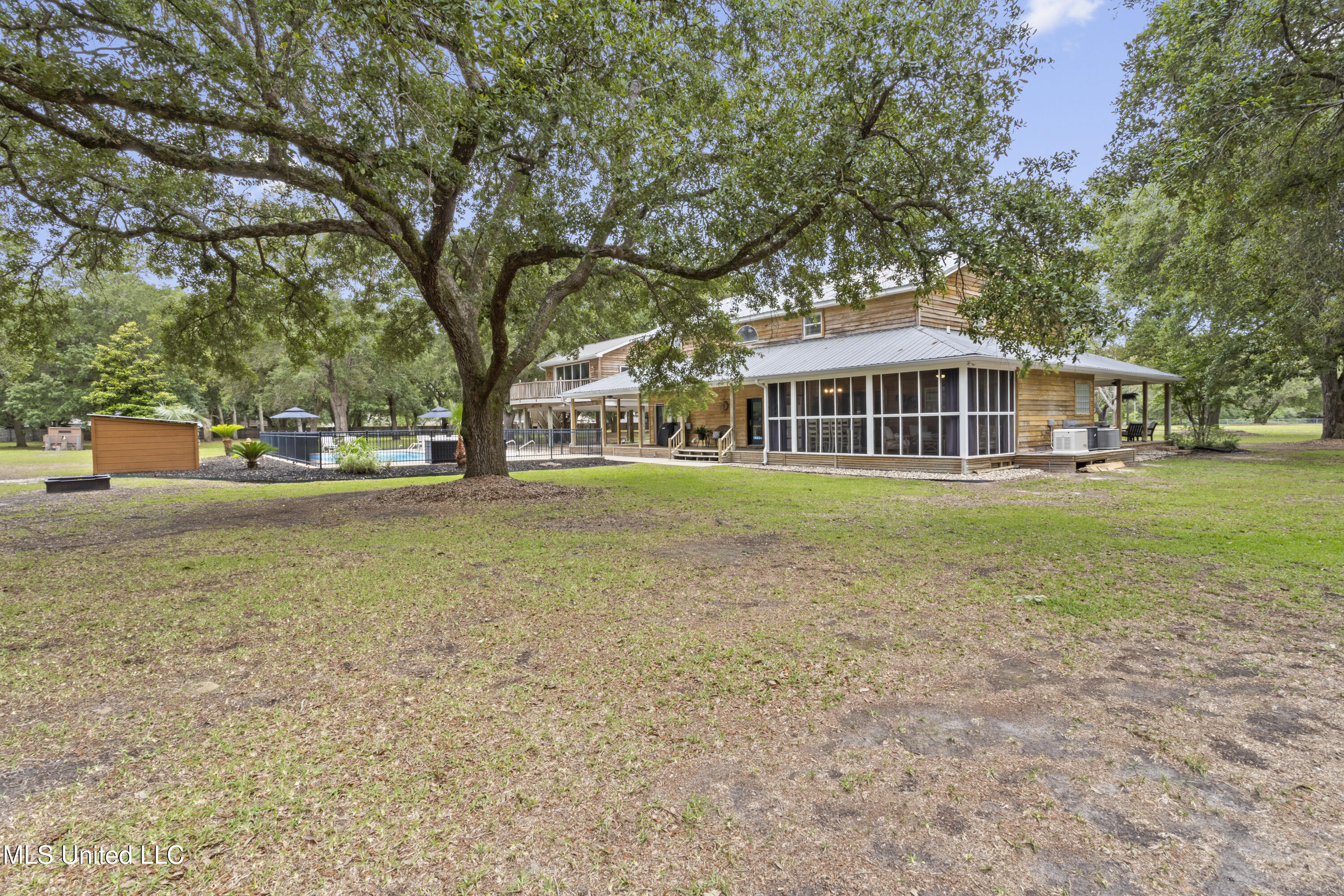 1625 Noble Road Ocean Springs, MS 39564 - Photo 74 of 95 071