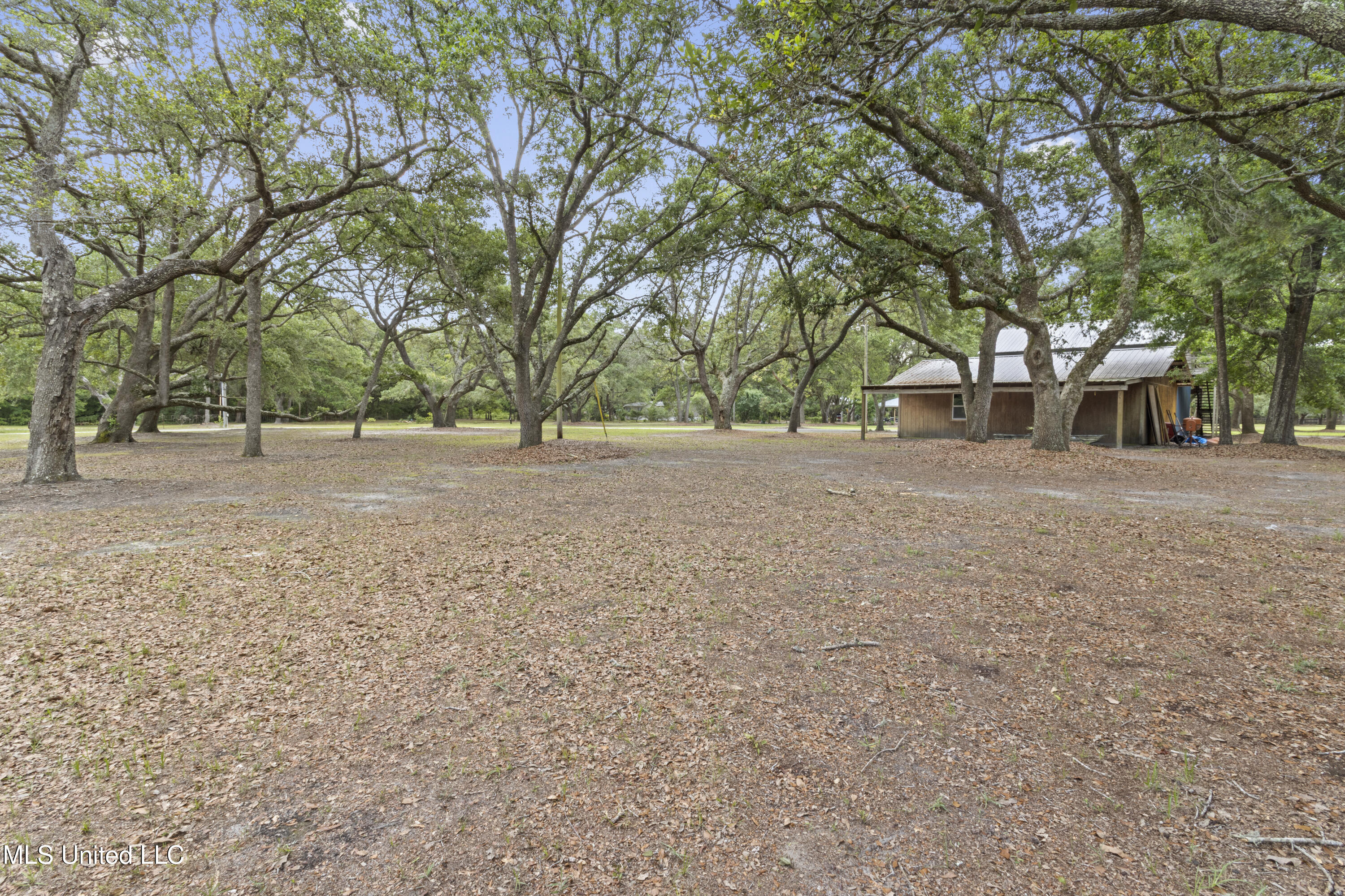 1625 Noble Road Ocean Springs, MS 39564 - Photo 77 of 95 092