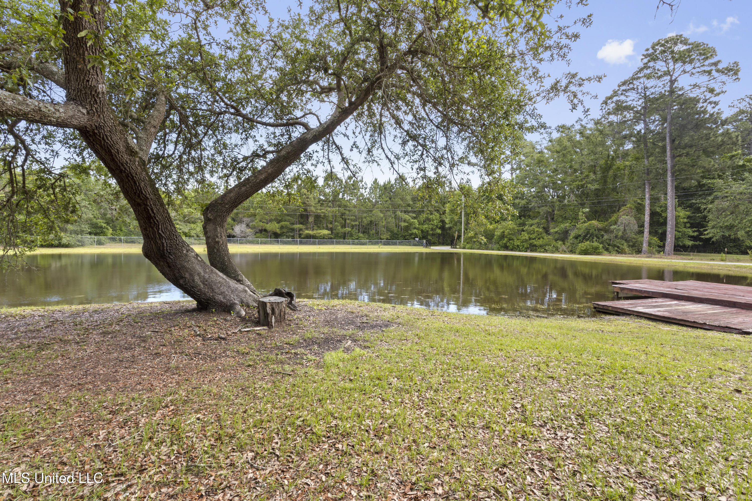 1625 Noble Road Ocean Springs, MS 39564 - Photo 10 of 95 083