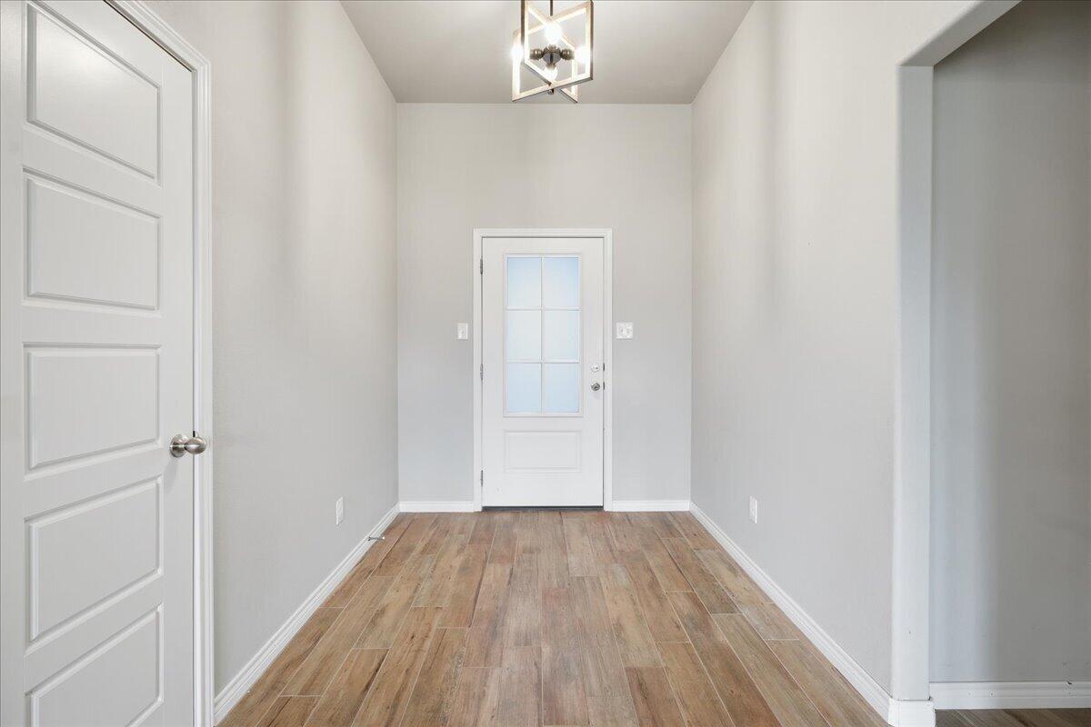 5003 Prospect Avenue Lubbock, TX 79407 - Photo 4 of 36 04-nmkm-prospect-4