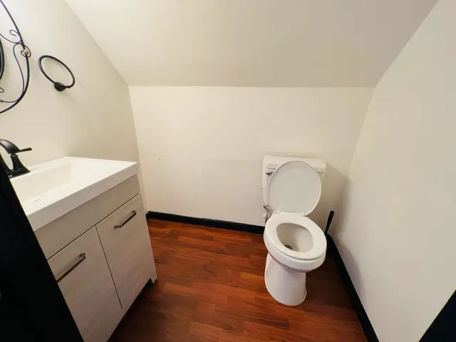 $2,800 | 66 Washington Place, Unit 2, East Rutherford, NJ 07073