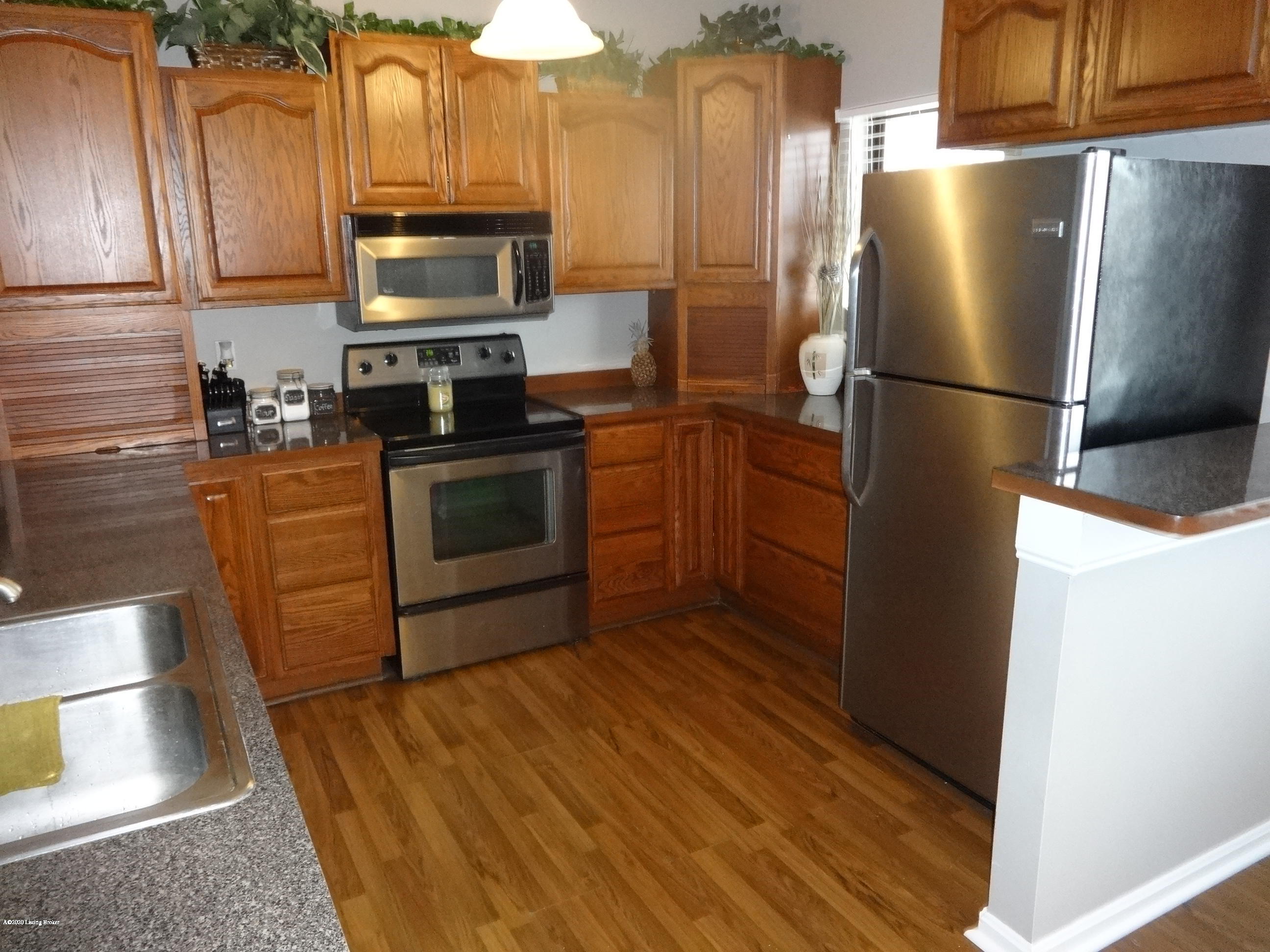 7904 Rochelle Road Louisville, KY 40228 - Photo 21 of 86 DSC01069