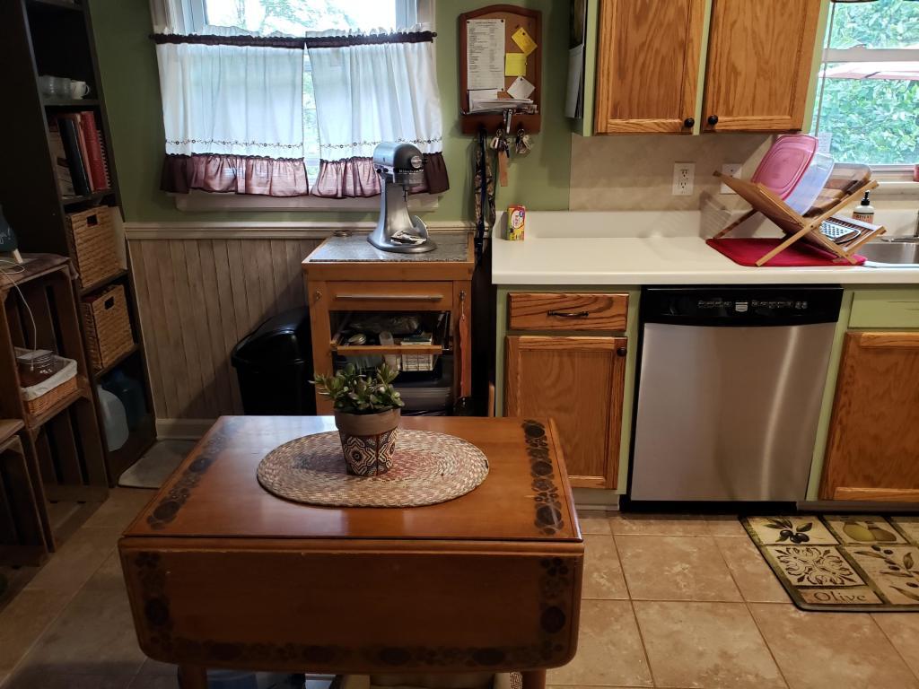 3333 Frontier Road Northwest Roanoke, VA 24012 - Photo 7 of 44 Kitchen View 3