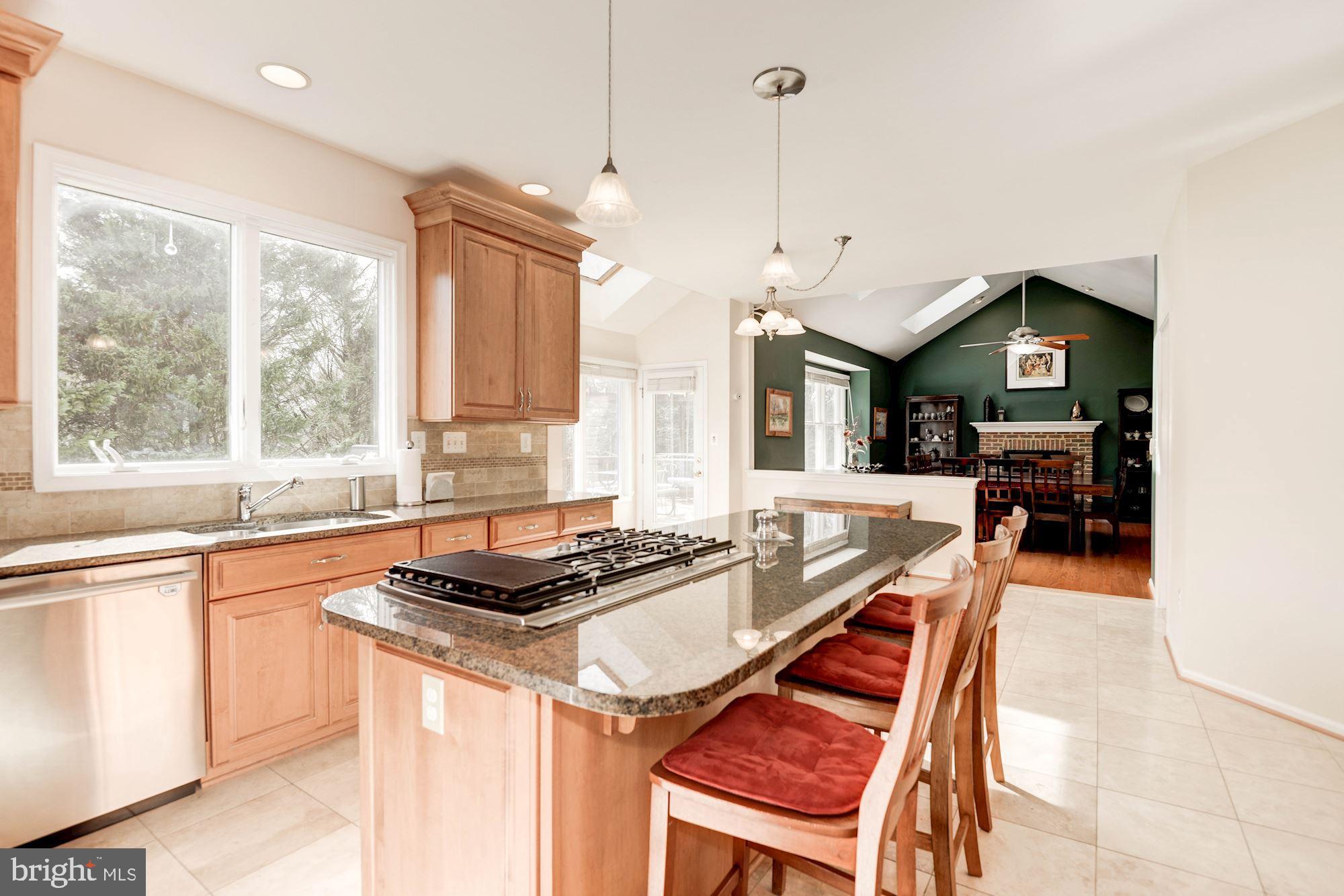 1340 Dasher Lane Reston, VA 20190 - Photo 12 of 59 5 Burner Cooktop on Center Island
