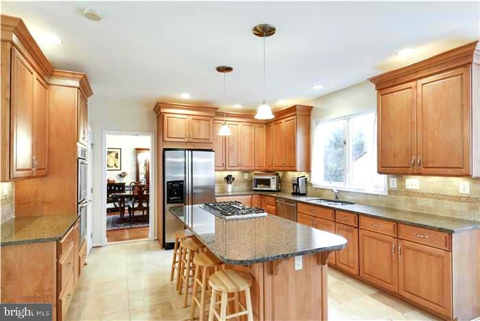 1340 Dasher Lane Reston, VA 20190 - Photo 4 of 59 Updated Center Island Kitchen