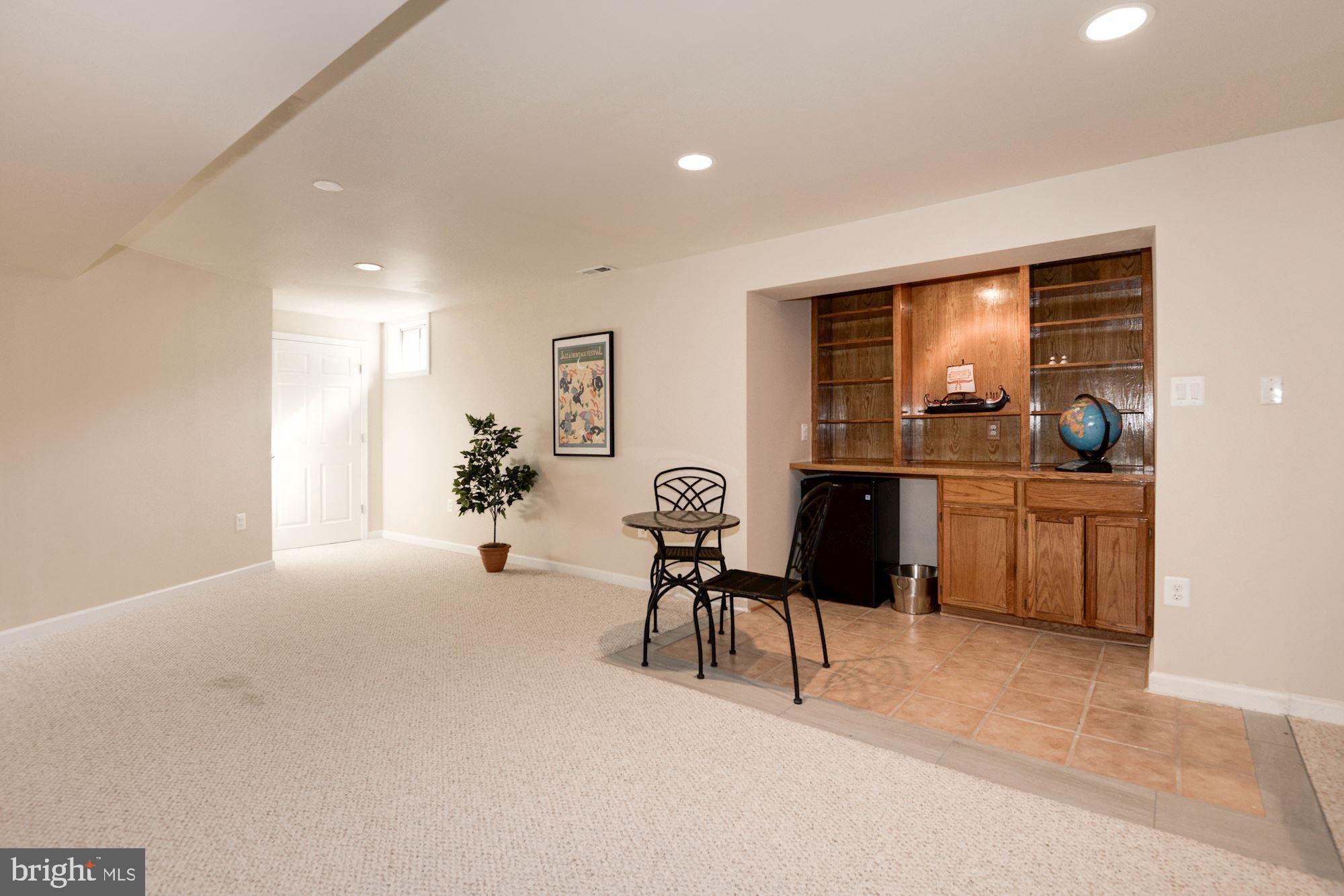 1340 Dasher Lane Reston, VA 20190 - Photo 42 of 59 Game Room with Built Ins