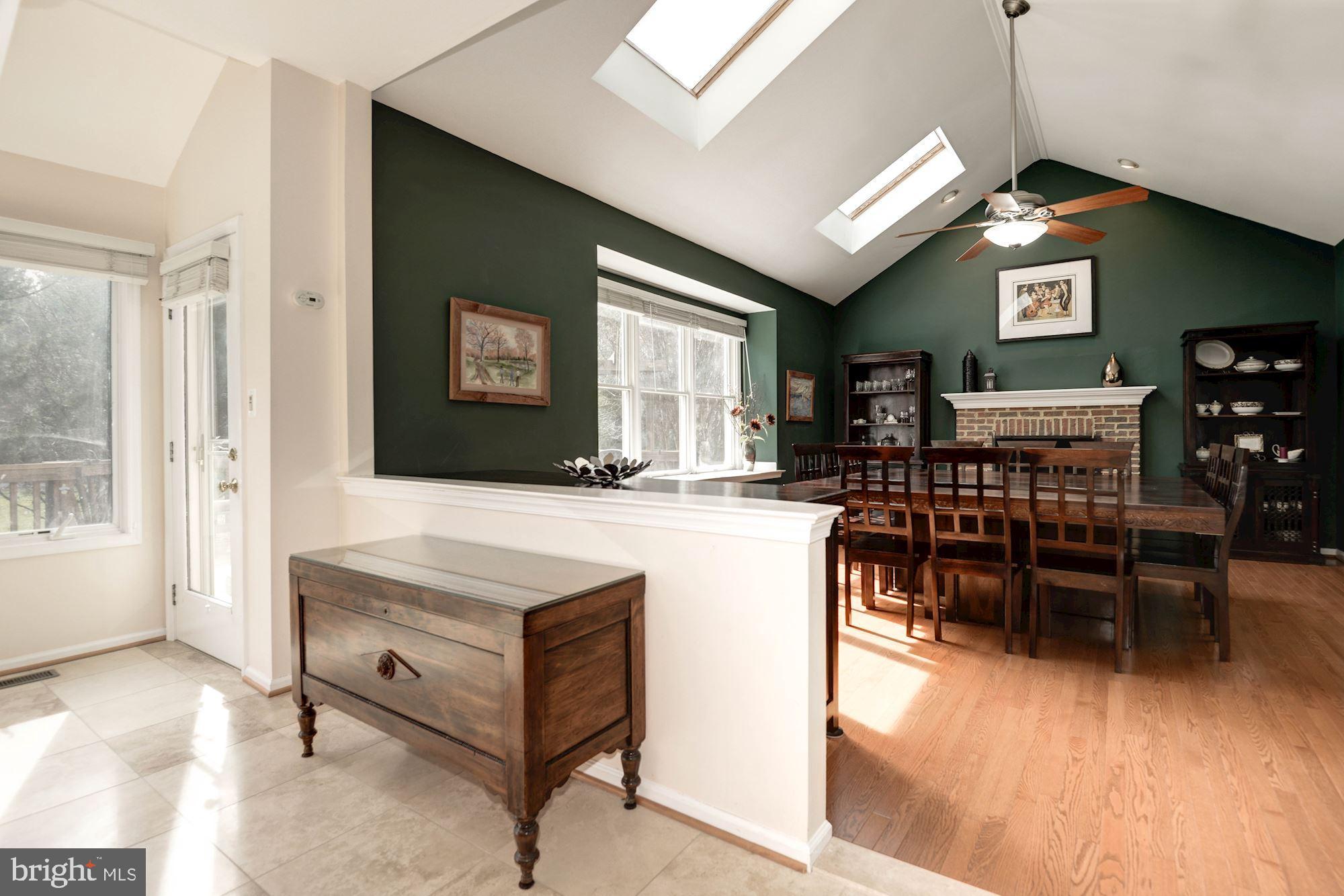 1340 Dasher Lane Reston, VA 20190 - Photo 9 of 59 Breakfast Area into Family Room