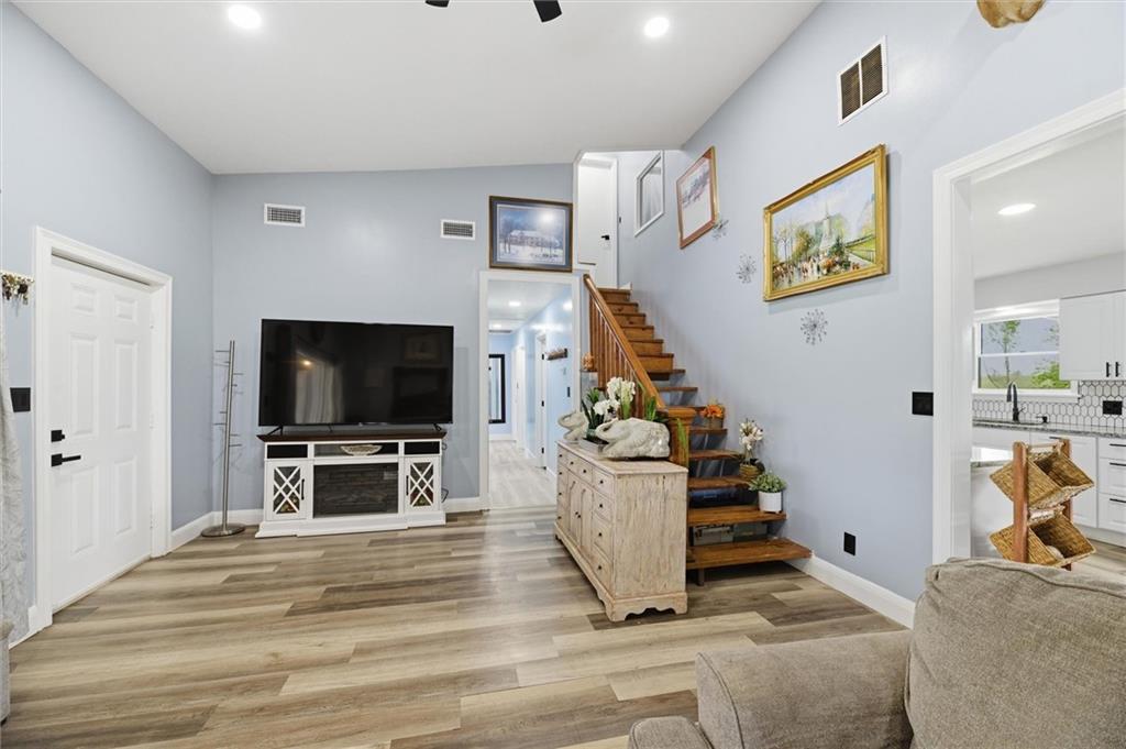 5683 Botkin Road Blue Mound, KS 66010 - Photo 11 of 33