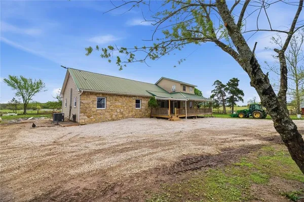 $510,000 | 5683 Botkin Road, Blue Mound, KS 66010