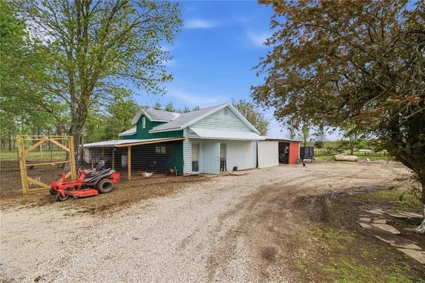$510,000 | 5683 Botkin Road, Blue Mound, KS 66010