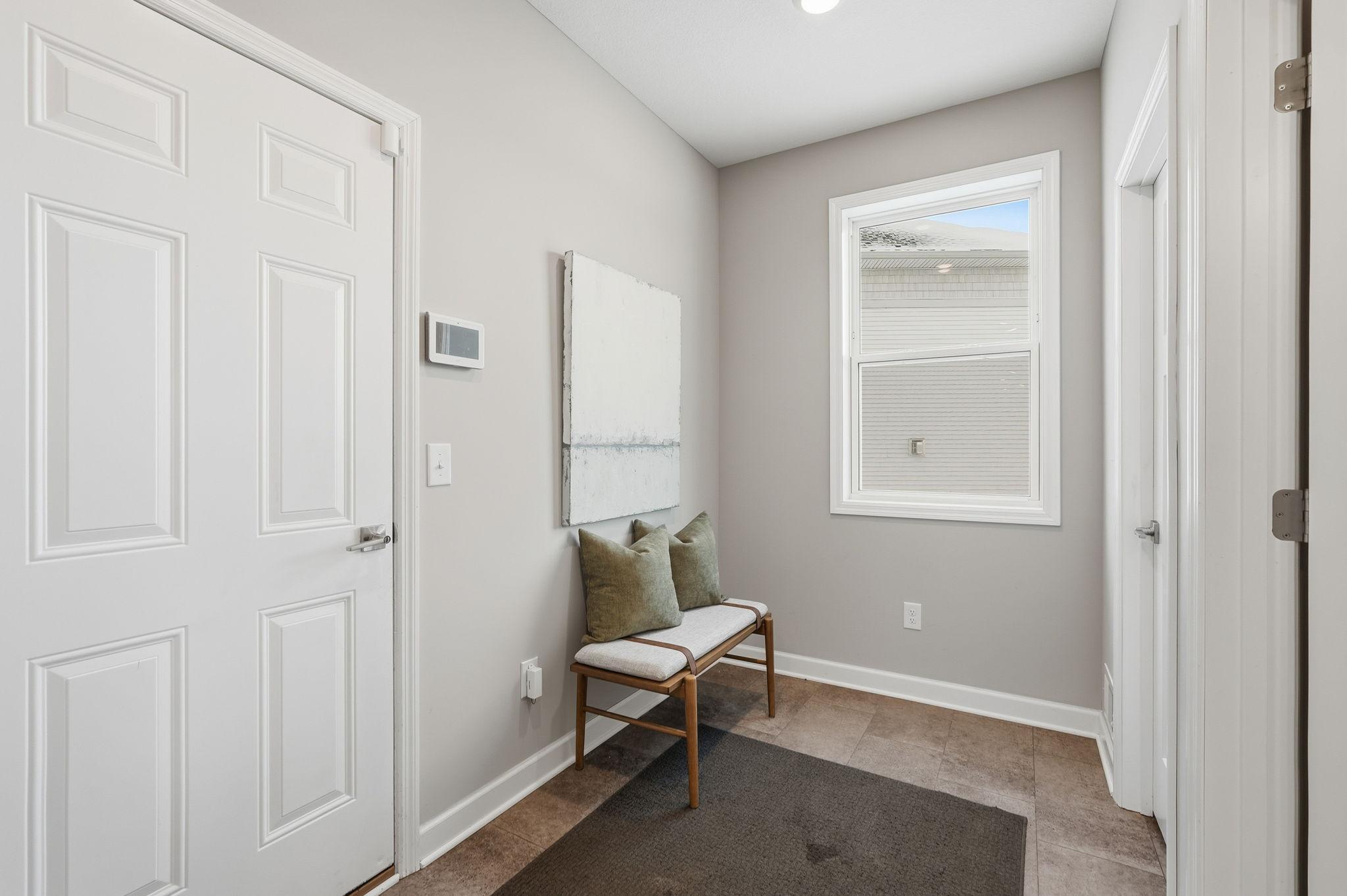 975 Spancil Hl Way St. Paul, MN 55129 - Photo 17 of 56