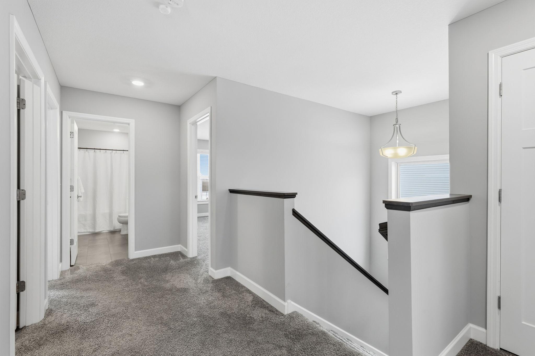 975 Spancil Hl Way St. Paul, MN 55129 - Photo 19 of 56