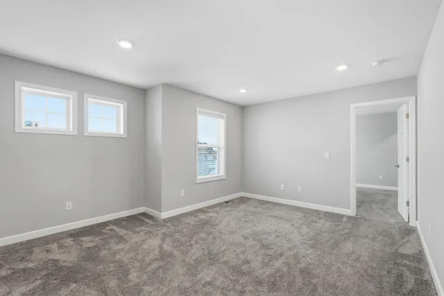 $689,000 | 975 Spancil Hl Way, St. Paul, MN 55129