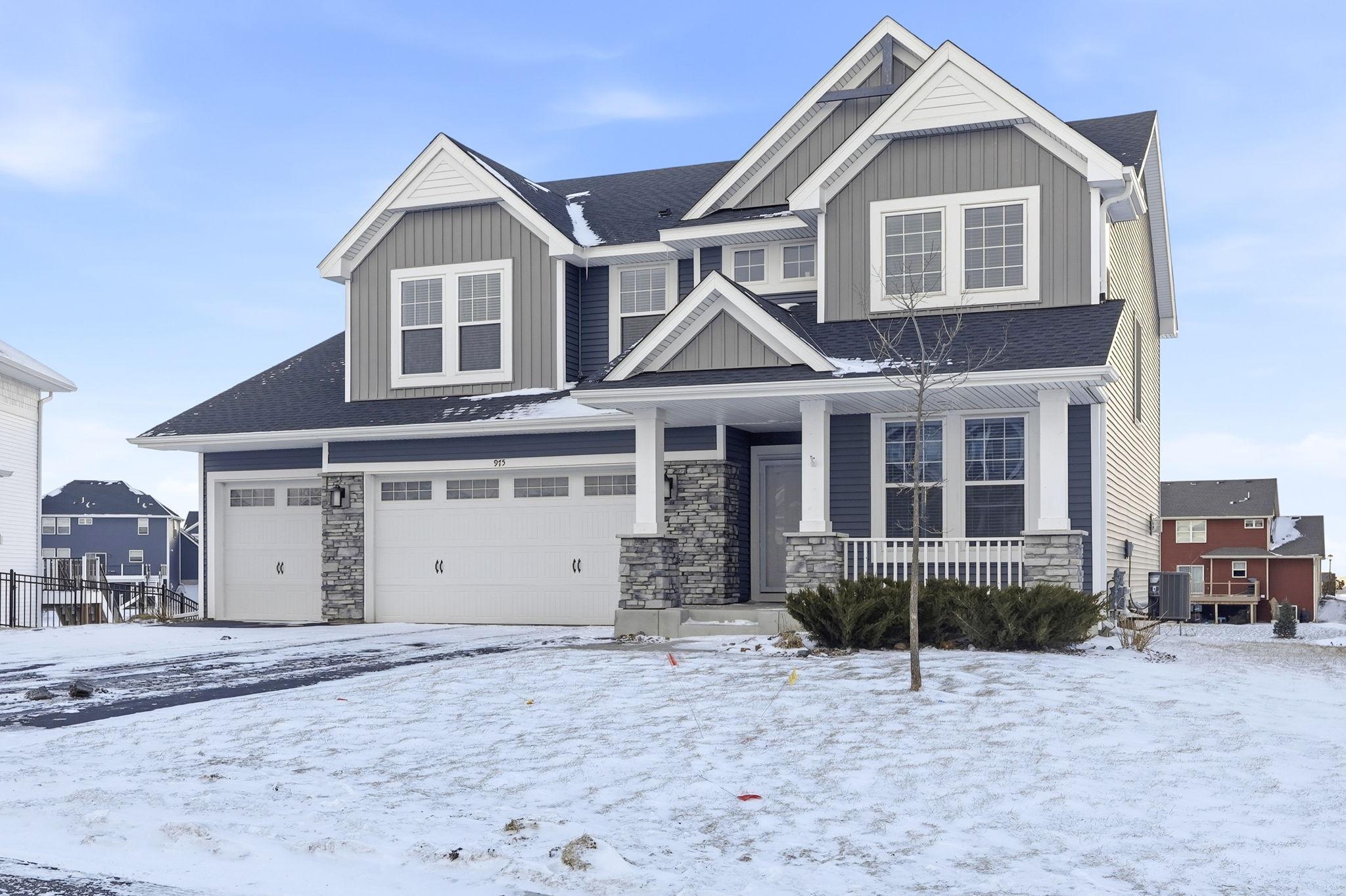 975 Spancil Hl Way St. Paul, MN 55129 - Photo 2 of 56