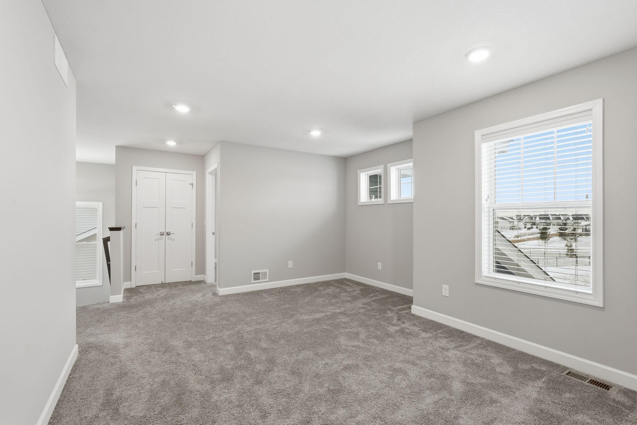 975 Spancil Hl Way St. Paul, MN 55129 - Photo 21 of 56