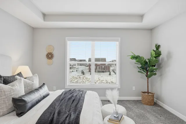 $689,000 | 975 Spancil Hl Way, St. Paul, MN 55129