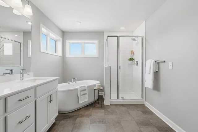 $689,000 | 975 Spancil Hl Way, St. Paul, MN 55129