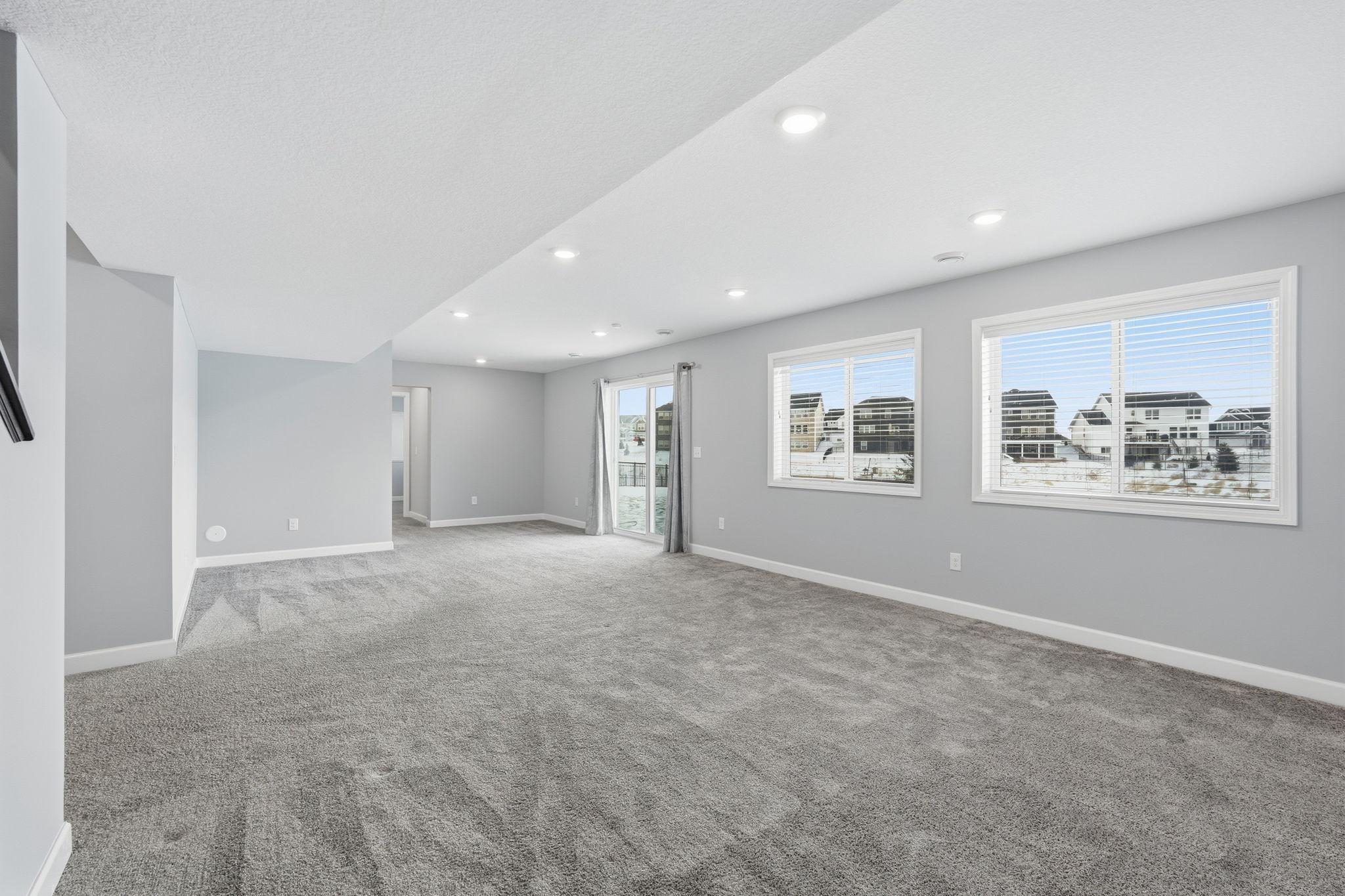 975 Spancil Hl Way St. Paul, MN 55129 - Photo 38 of 56