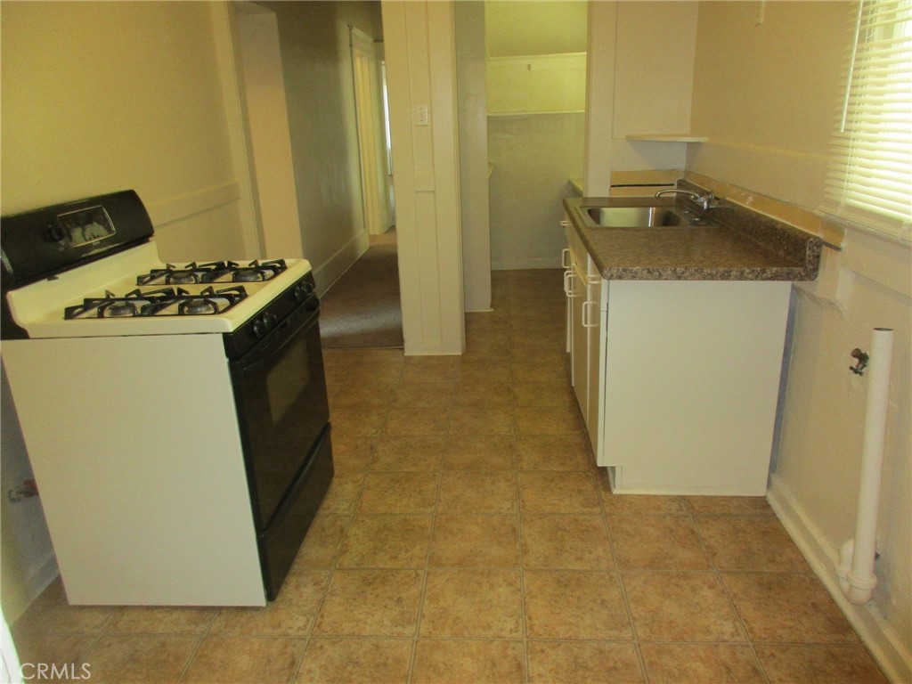 4192 Mission Inn Riverside Ca, Unit D Riverside, CA 92501 - Photo 14 of 19
