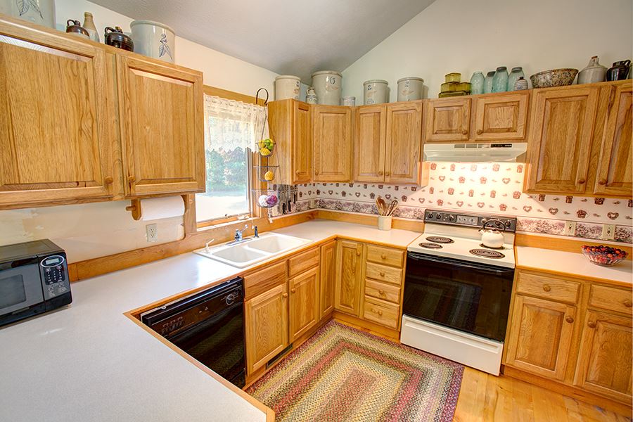 20475 St Johns Road Interlochen, MI 49643 - Photo 12 of 27 1820523-11.JPG