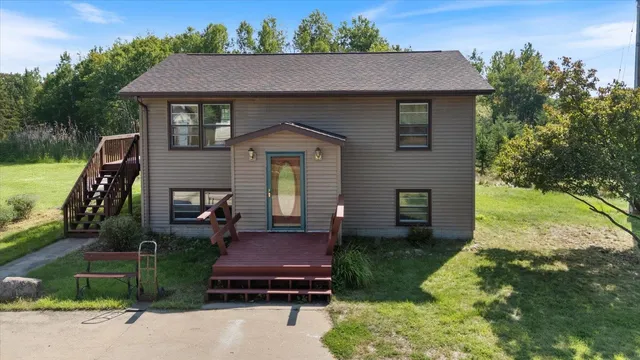 $259,000 | 11470 Tamminen Road, Hibbing, MN 55746
