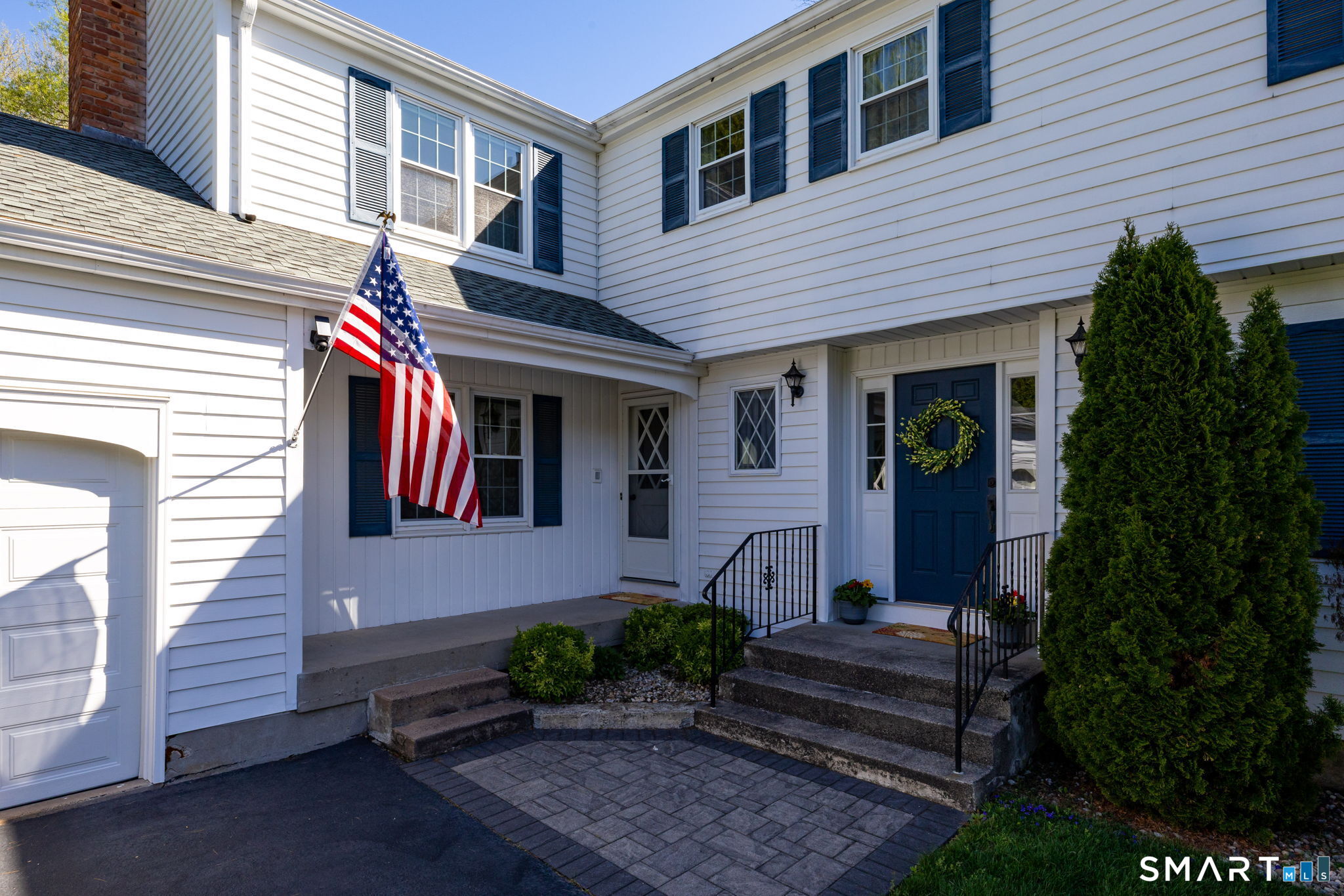 71 Whippoorwill Way Wethersfield, CT 06109 - Photo 2 of 36