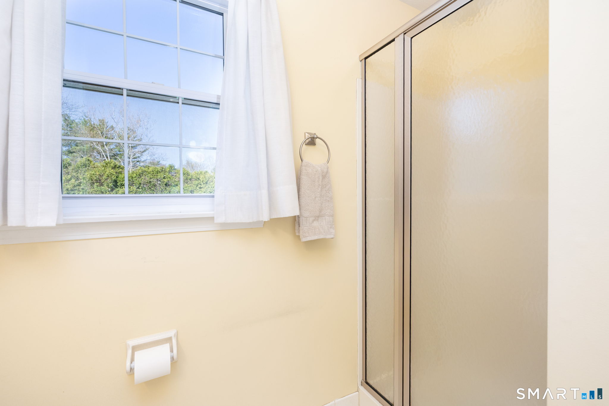 71 Whippoorwill Way Wethersfield, CT 06109 - Photo 22 of 36