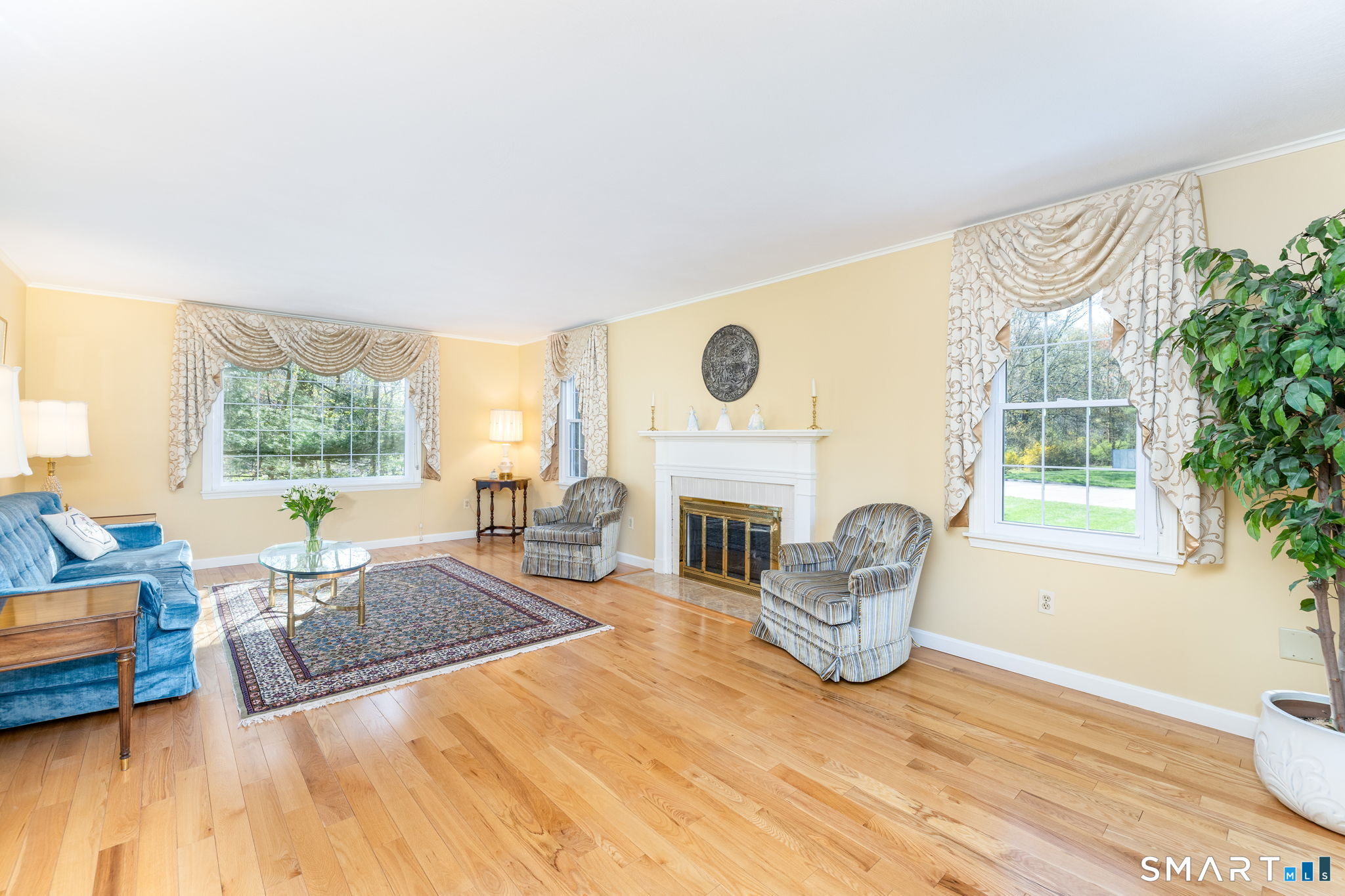 71 Whippoorwill Way Wethersfield, CT 06109 - Photo 8 of 36