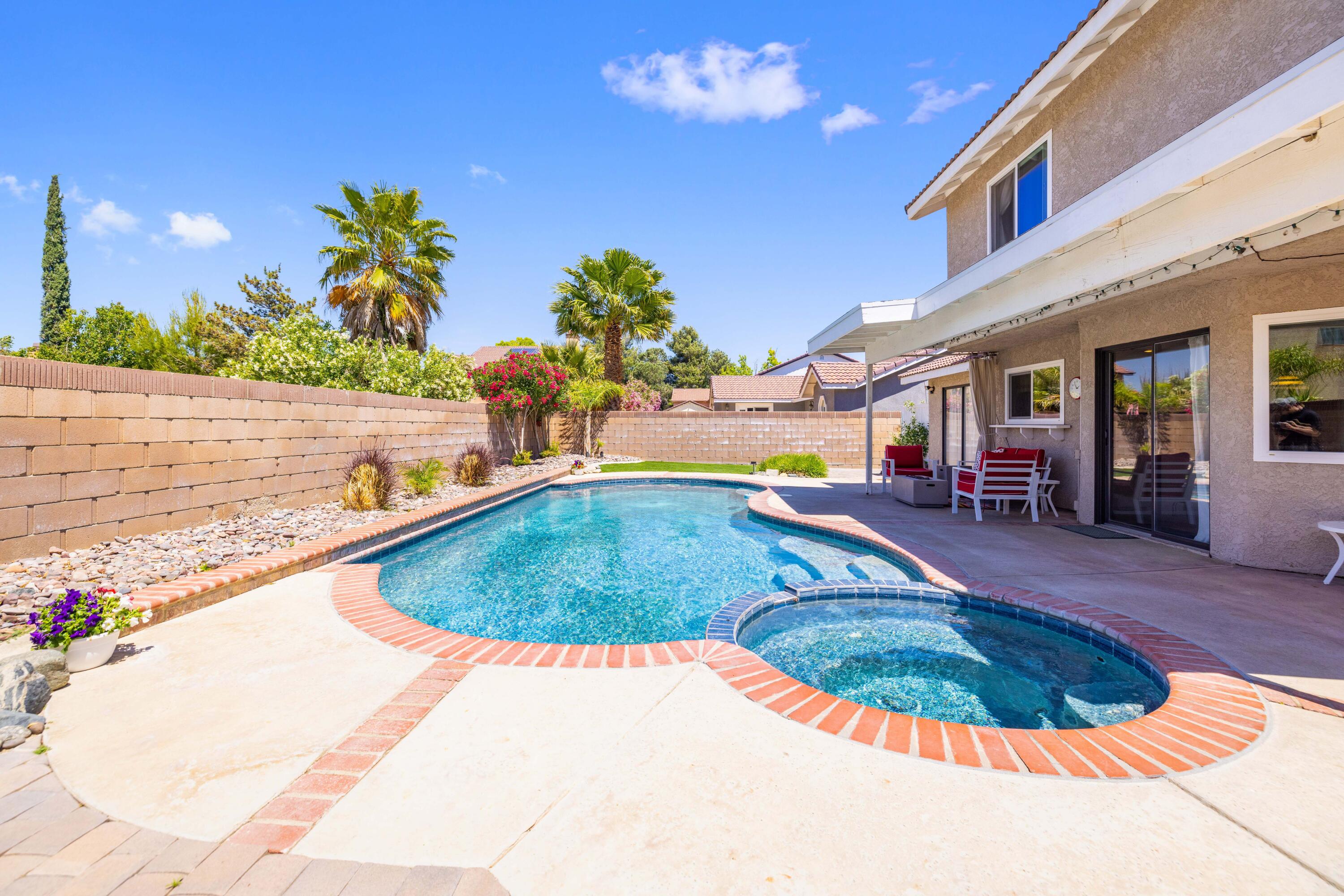 2833 Springfield Place Lancaster, CA 93536 - Photo 33 of 37 a view of a swimming pool with an outdoor space